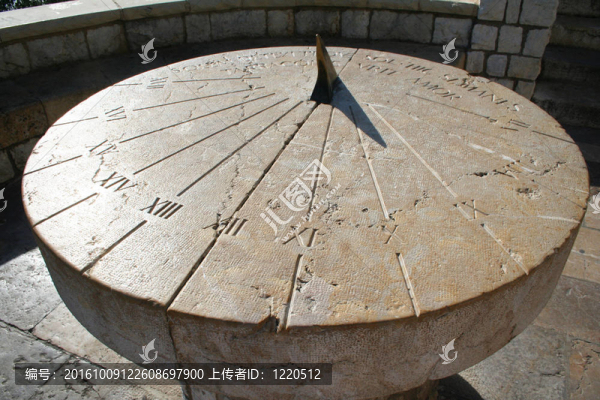 西班牙.Tarragona。古代的日晷