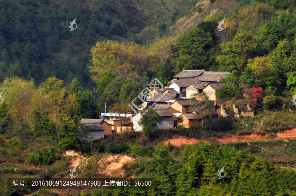 山鄉(xiāng)民居