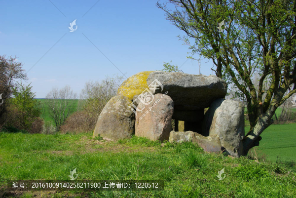 Muerow,Dolmen,03