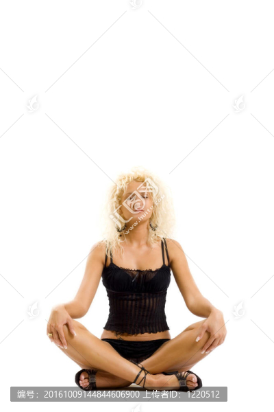 年輕女子做瑜伽練習(xí)