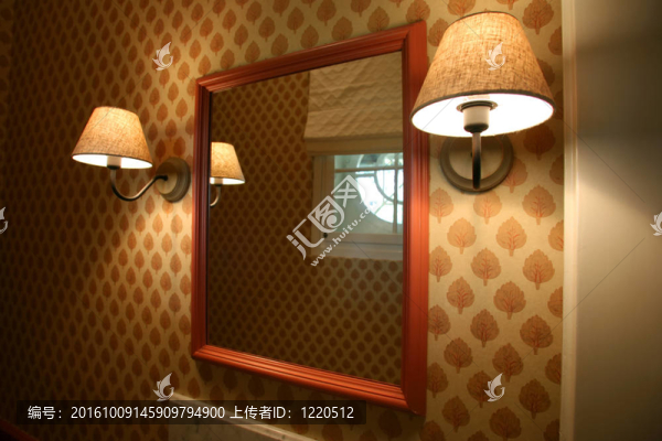 鏡與燈