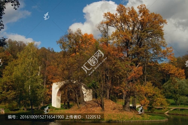 公園島上的毀弧