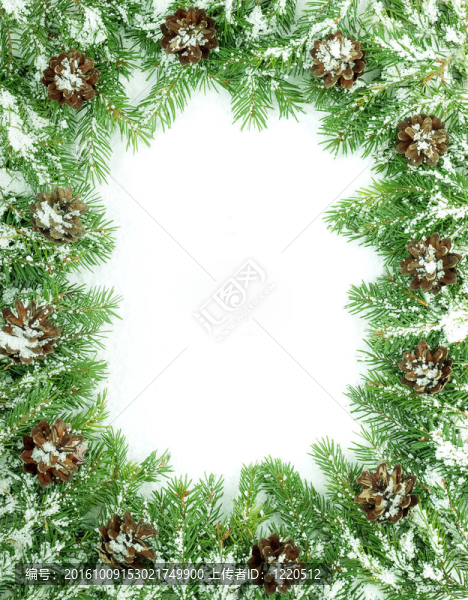 雪和錐體的圣誕框架