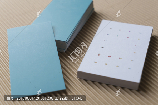 名片優(yōu)惠券印刷品展示