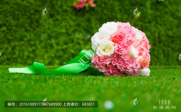 手捧花