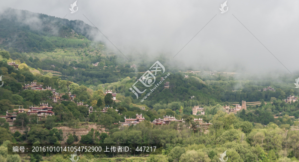 四川丹巴甲居藏寨
