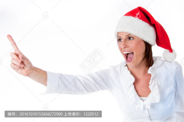 可愛的女人指著白色背景