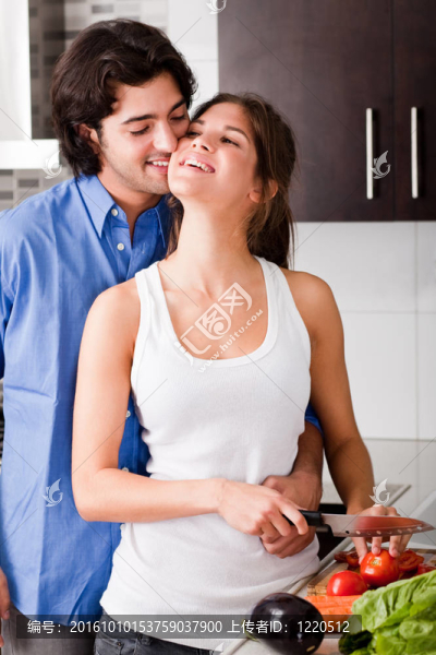 夫妻越來(lái)越近