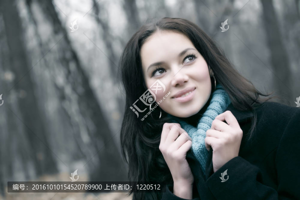 女人的戶外人像