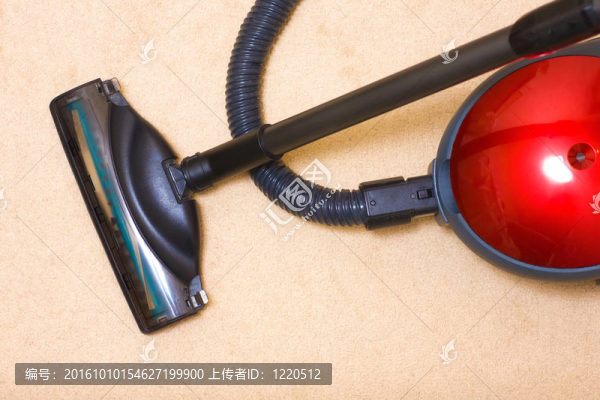 地毯上的吸塵器