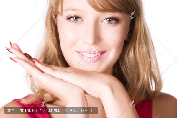 年輕的微笑的女人肖像