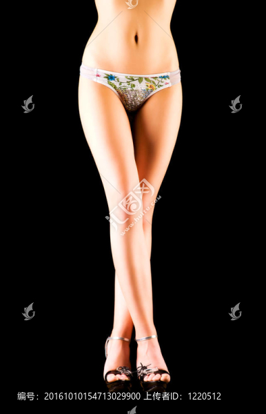 苗條的女人的腿