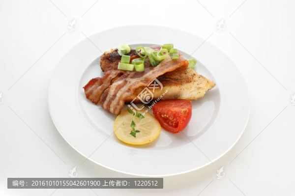 烤鯉魚柳配土豆蔬菜