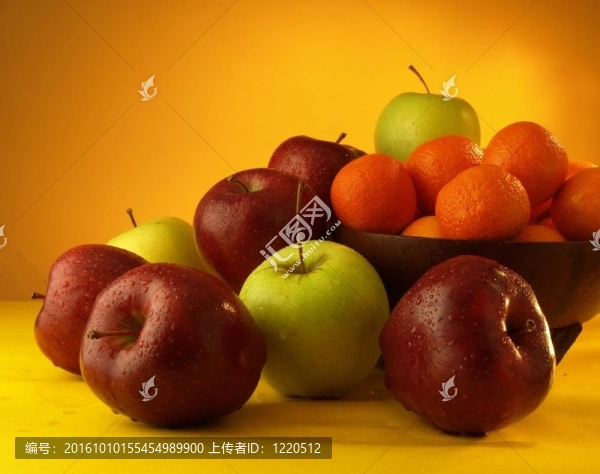 紅蘋果綠和Tangerine夜店；