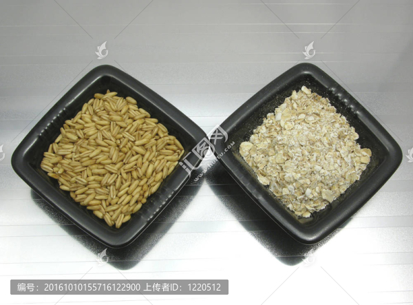 用燕麥粥瓷器碗反射消光