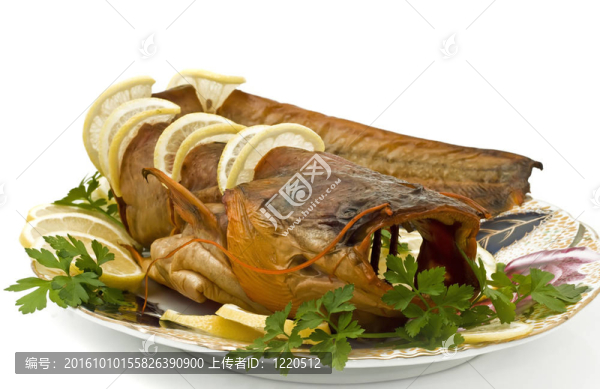 岸邊的晚餐-檸檬和歐芹鯰魚
