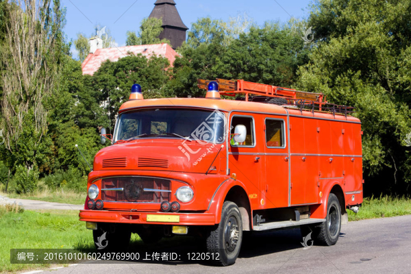 老消防車；捷克共和國