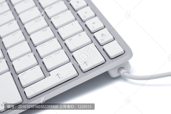現(xiàn)代和時(shí)尚的鍵盤