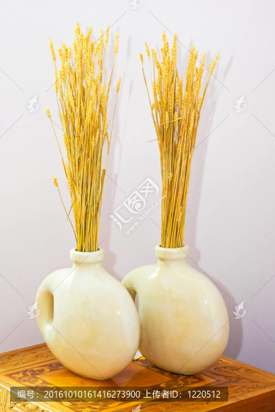 兩個花瓶