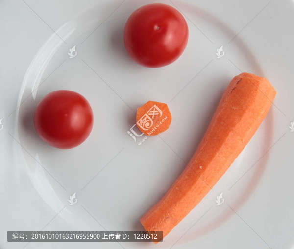蔬菜（胡蘿卜、西紅柿）有趣的板
