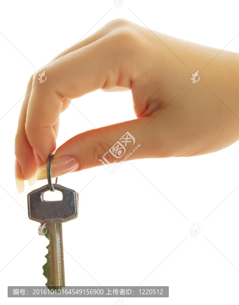 手拿著鑰匙