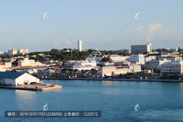拿騷港