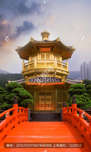 紅橋黃金佛教塔