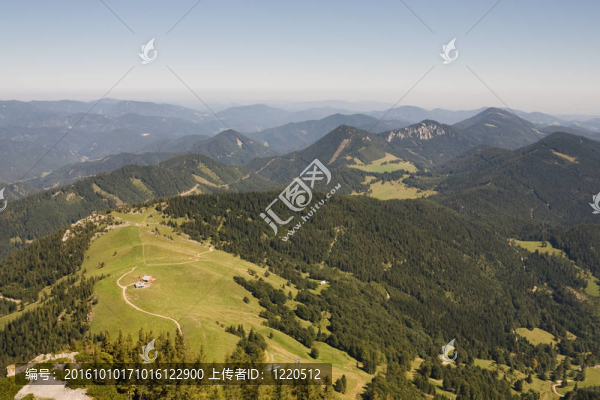 在施內(nèi)貝格山