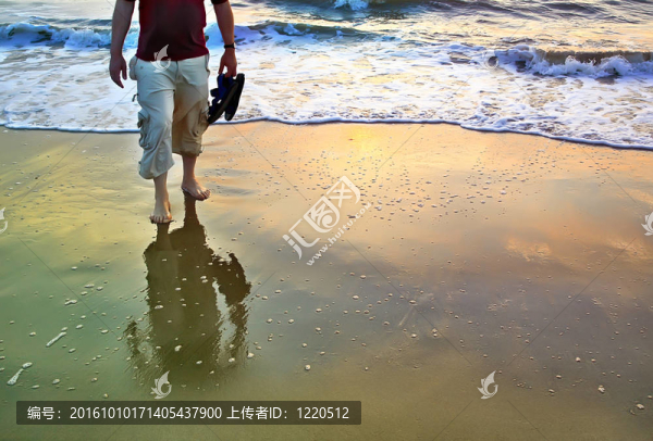 晚上在海灘