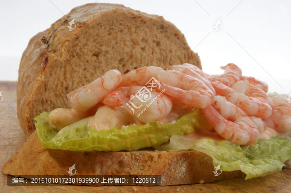 新鮮有機(jī)蝦烤面包