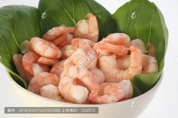 一些新鮮的有機(jī)蝦準(zhǔn)備吃