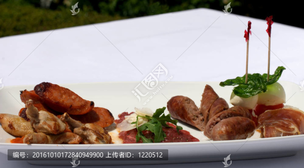 主菜味道的板
