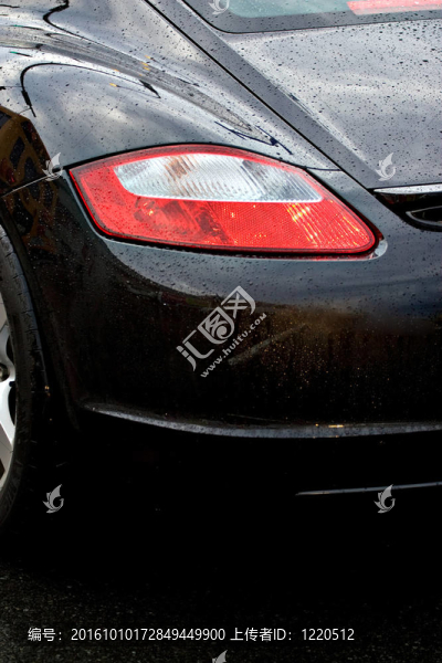 運(yùn)動(dòng)車尾燈