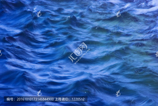 水