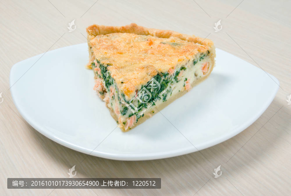 美味的餡餅新鮮三文魚