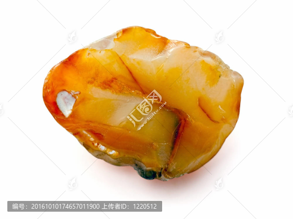 Cornelian。從鄂霍次克海的海岸石。