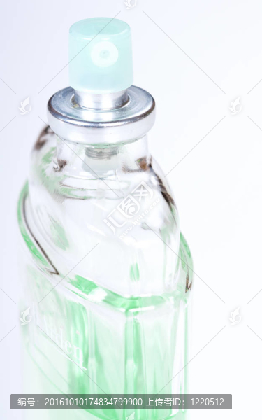 一瓶香水