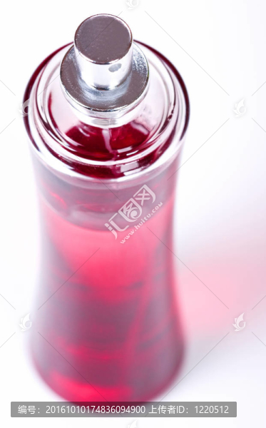 一瓶香水