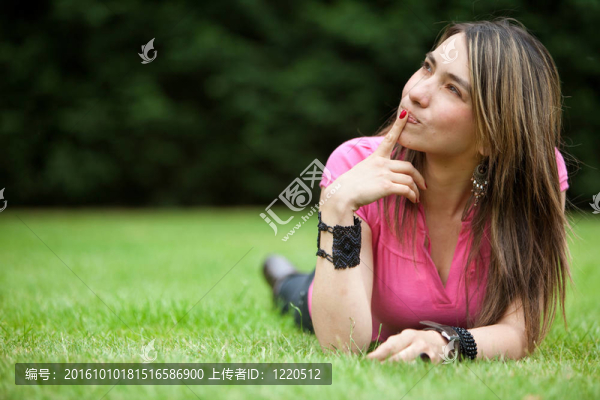 善解人意的女人戶外