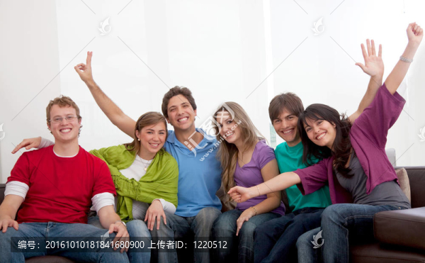 一群年輕人