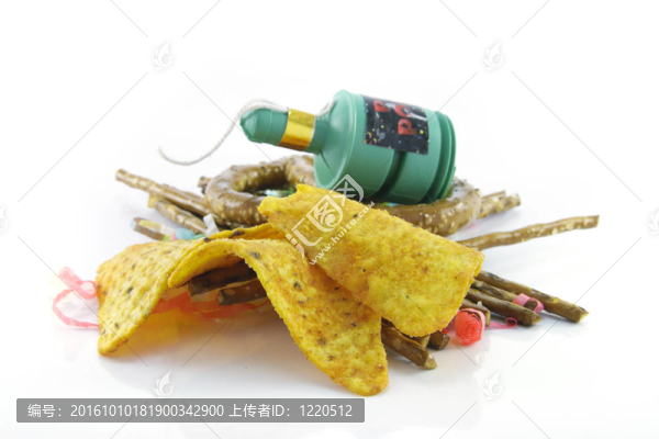 椒鹽脆餅和玉米片用吹風(fēng)機(jī)