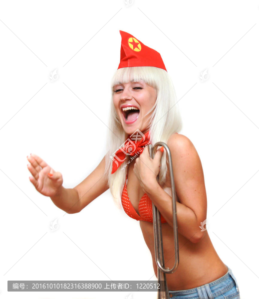 宏偉的女孩在一個(gè)紅色的圍巾