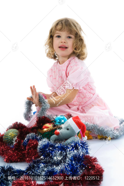 美麗的小女孩與圣誕裝飾