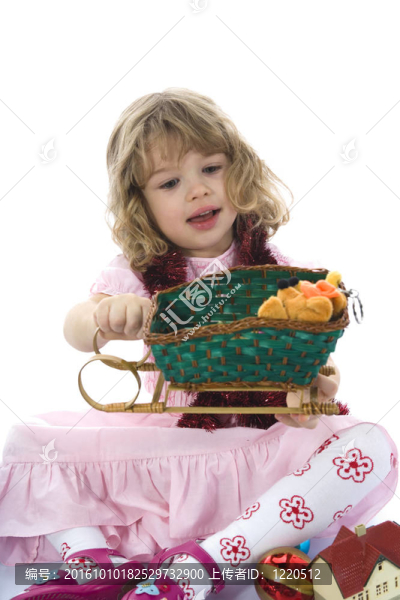 美麗的小女孩與圣誕裝飾