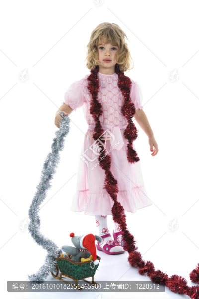 美麗的小女孩與圣誕裝飾