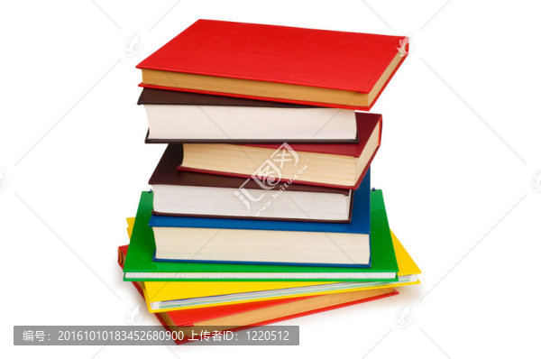 白色背景下的書籍堆疊