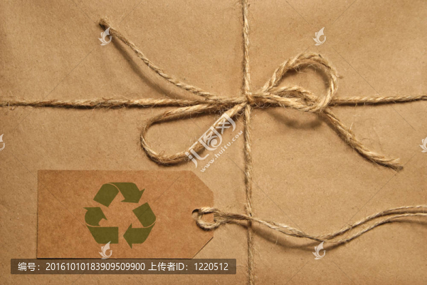 與復(fù)制的空間纏繞標(biāo)簽綁布朗船運(yùn)包裹