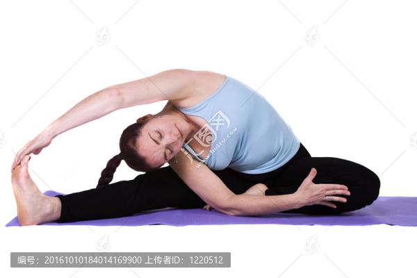 瑜伽姿勢的女人
