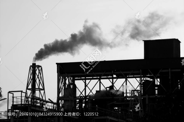 背光石化行業(yè)煙霧天空