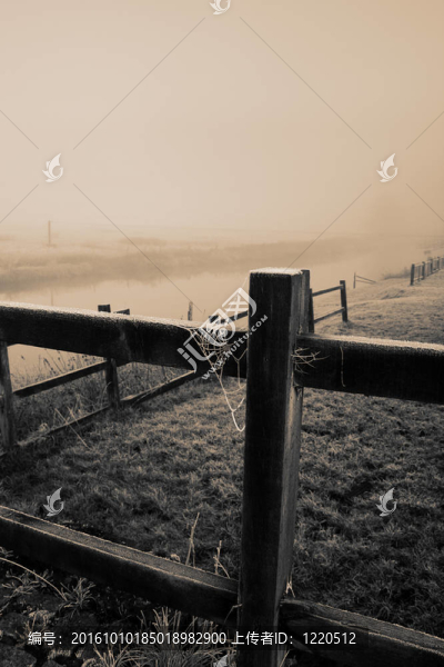 河護(hù)欄網(wǎng)霧